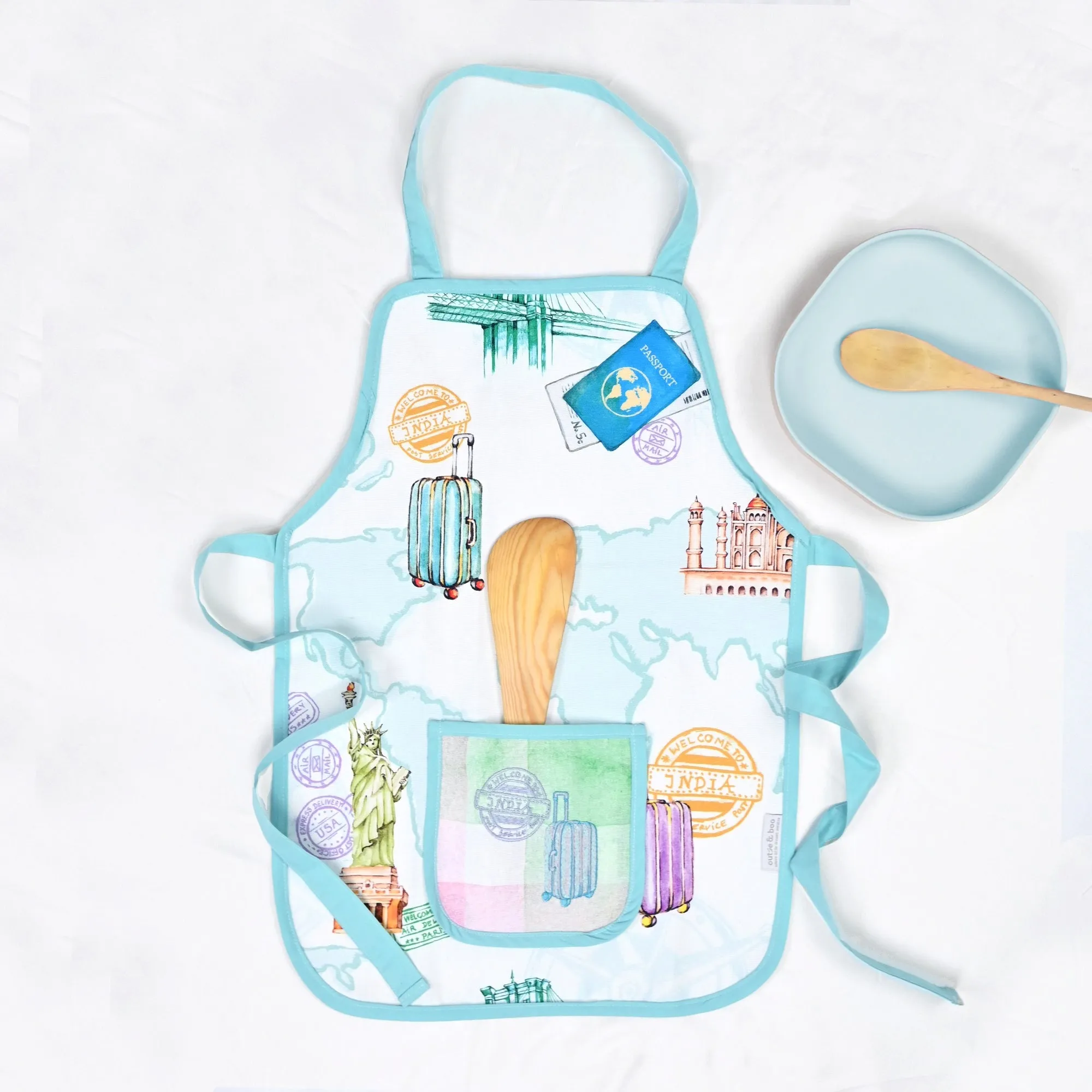 Passport To Wonderland  (Apron   Cap)